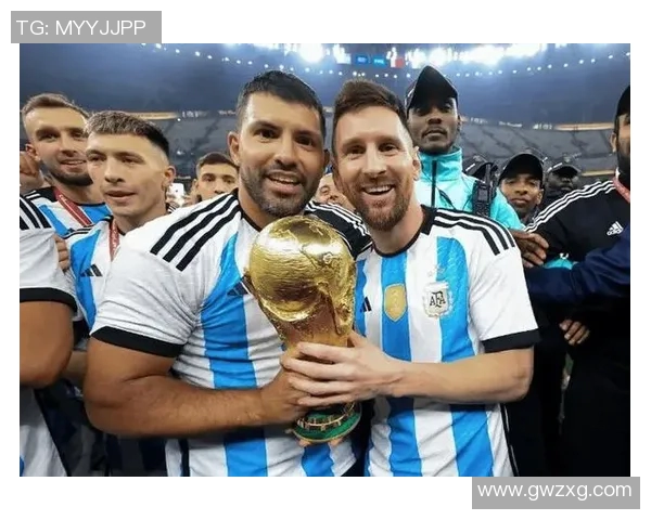 曼城俱乐部欲打包阿圭罗和梅西组成“双子星”锋线